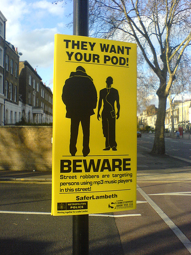 ipod-robber-pic